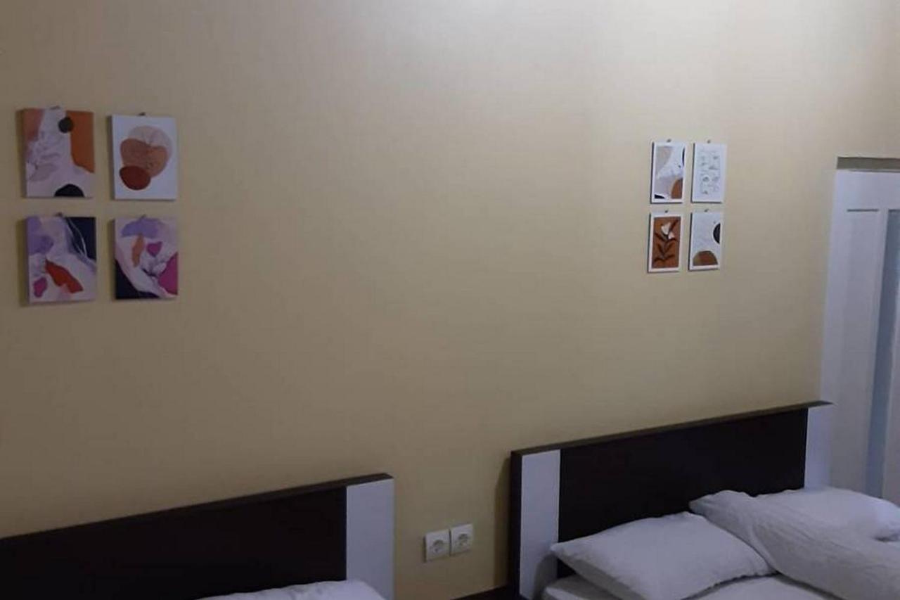Guest House Syariah Lp3B Brebes Redpartner エクステリア 写真